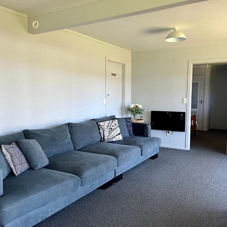 Gilmour Getaway Apartment Раглан Екстериор снимка